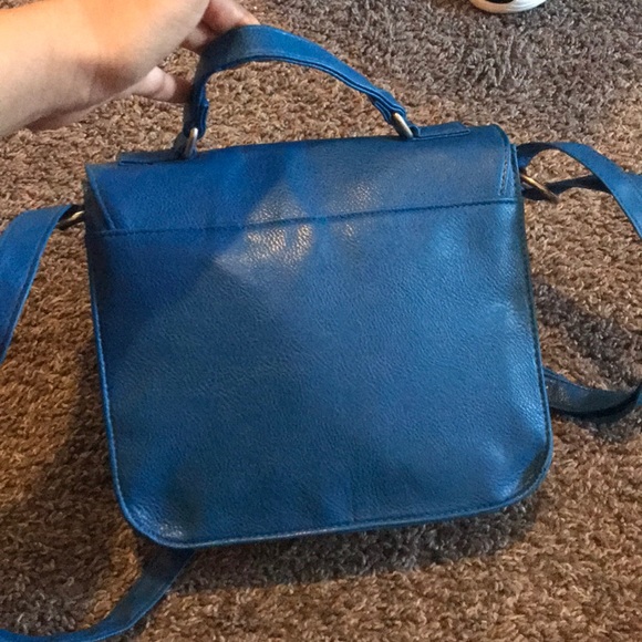 Cross body bag - Picture 3 of 5